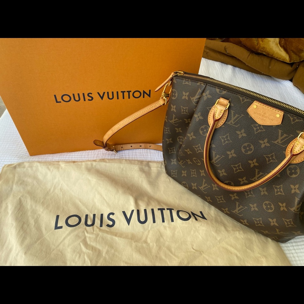 Louis Vuitton Turenne Monogram MM